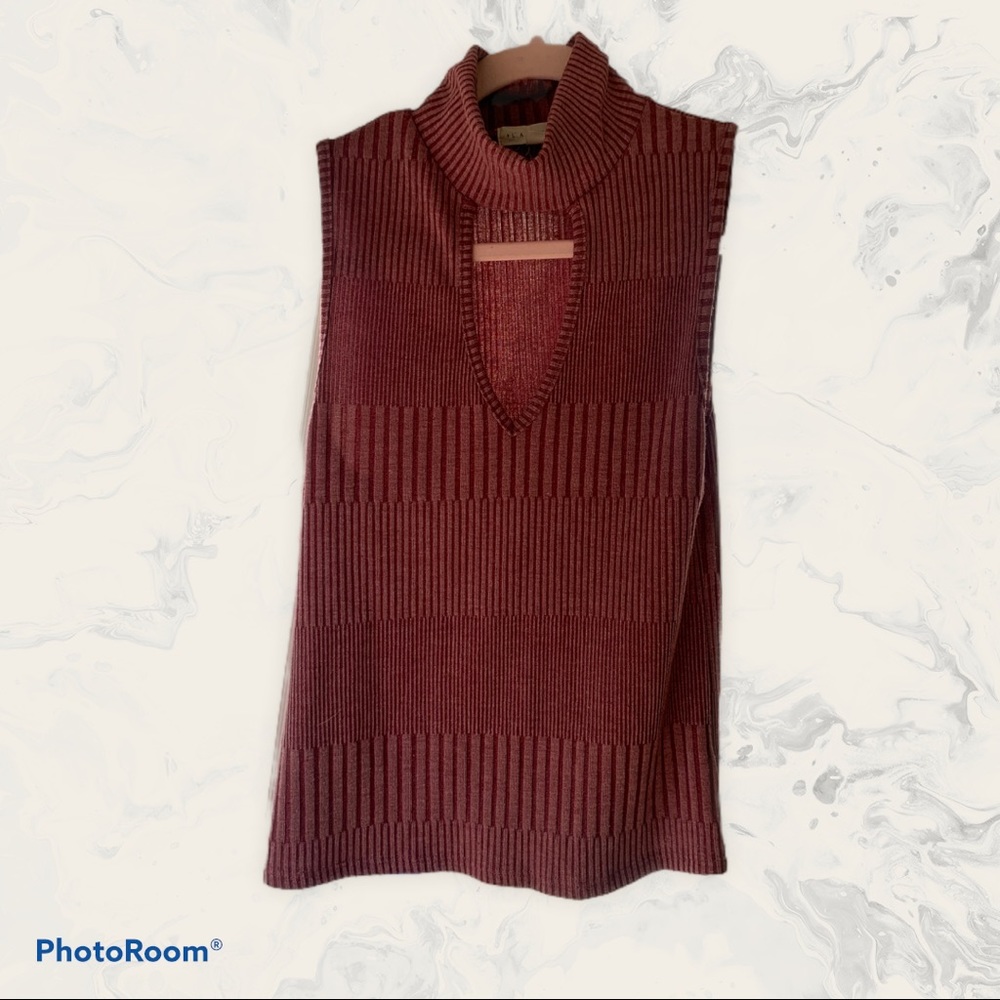 LA Hearts- Burgundy shirt NEVER WORN